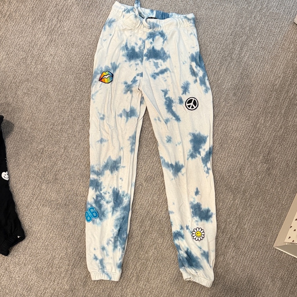 Flowers by Zoe Kids Blue and White Tie-Dye Joggers with Patches